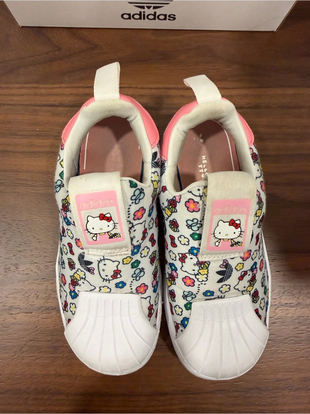 adidas Superstar 360 x Hello Kitty Low Floral sneakers - Picture 6 of 7